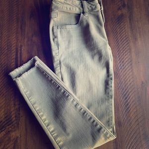 American Eagle Super Low Jeggings